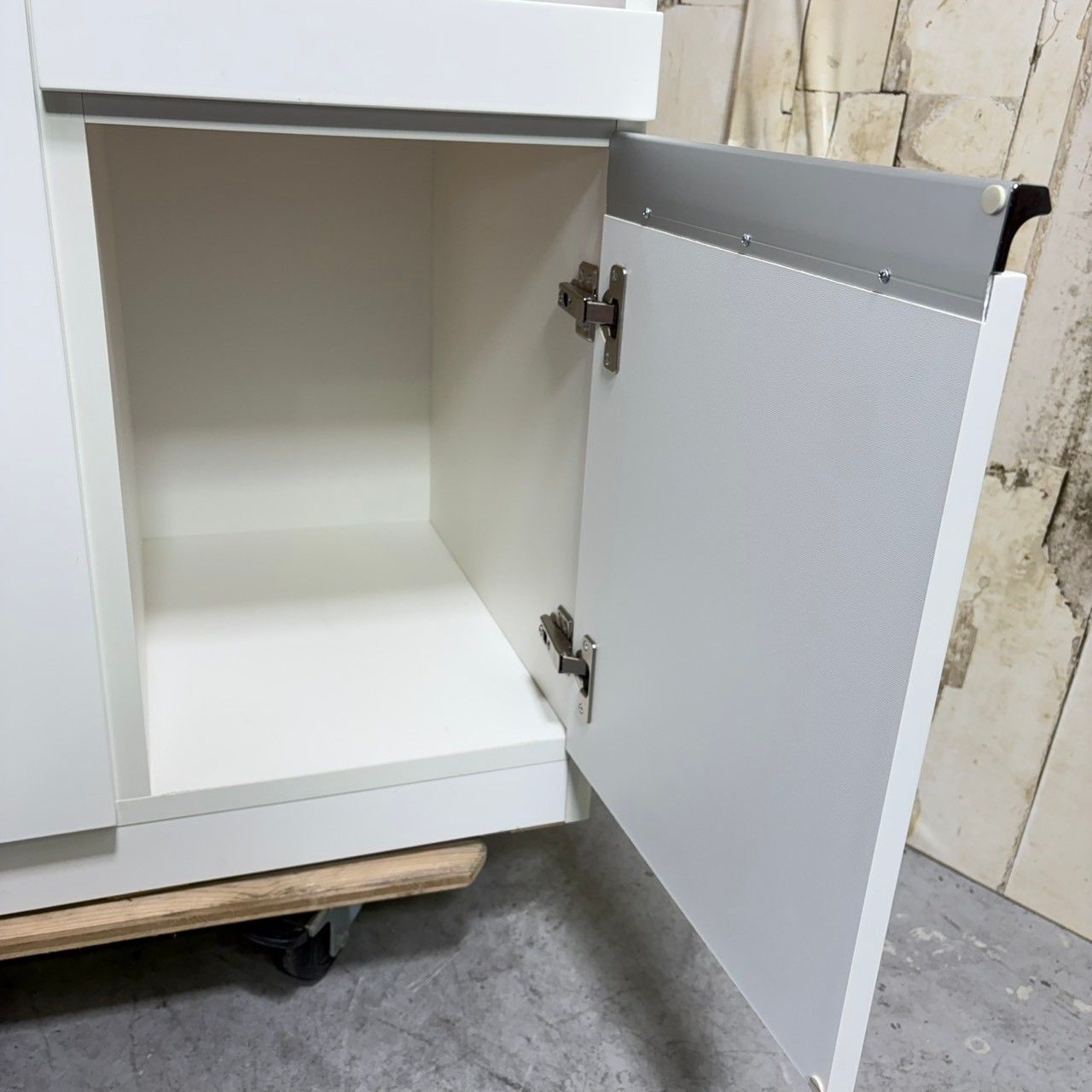 ニトリ レジューム キッチンボード 食器棚 90ワイド - メルカリ