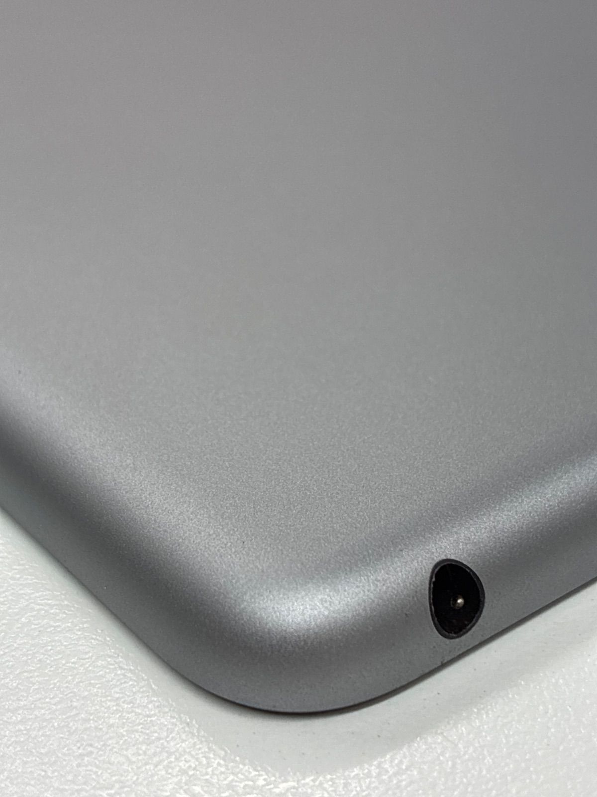 iPad 第6世代 32GB Wi-Fiモデル A1893 スペースグレイ 9.7インチ 画面