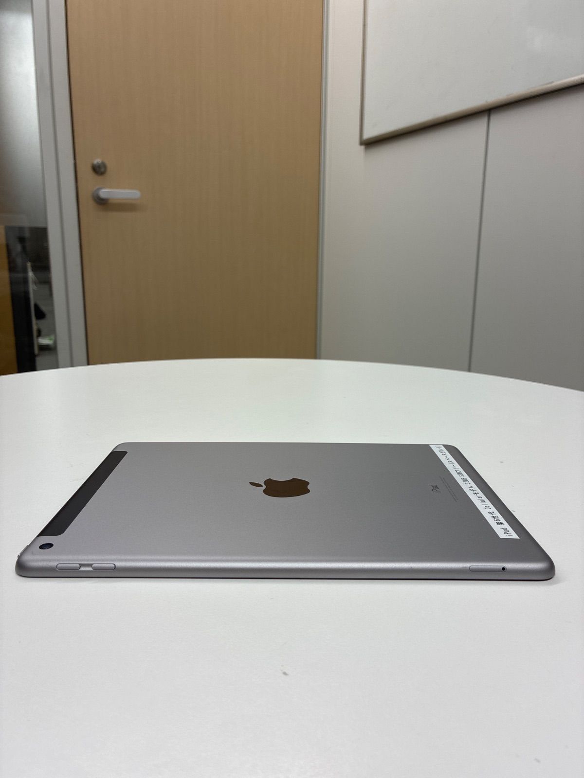 iPad 第6世代 32GB Cellular SIMフリー A1954 スペースグレイ 完全