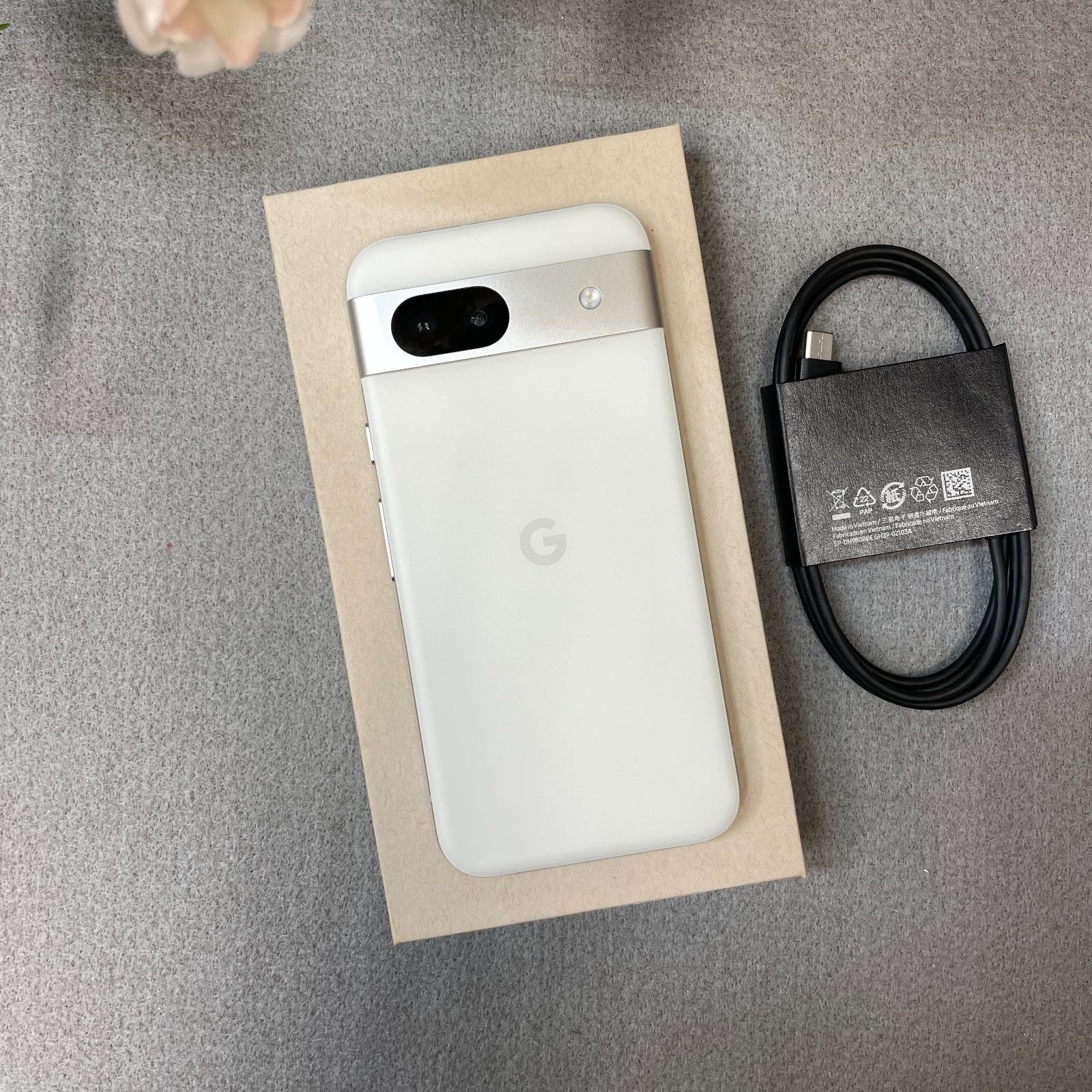 新品同様Google Pixel 8a 128Gb Porcelain 国内SIMフリー 送料無料