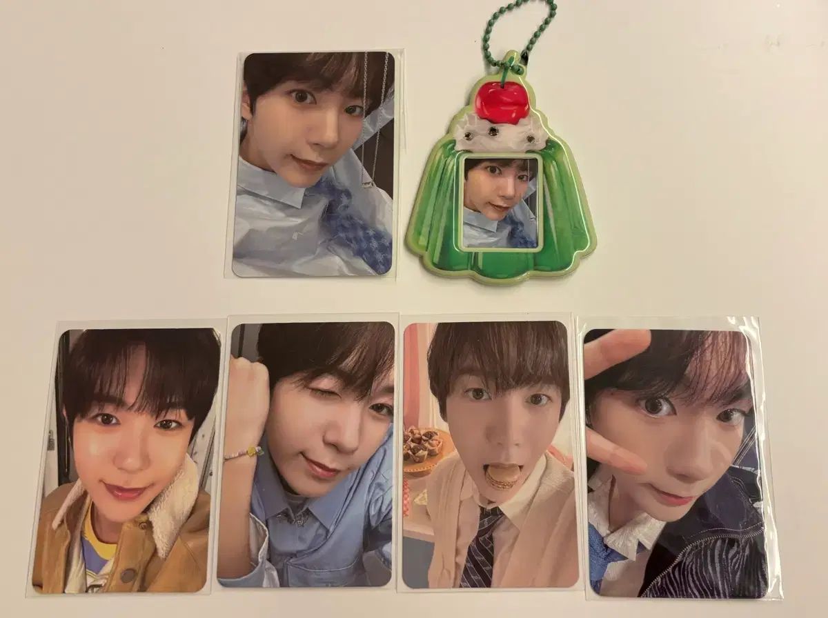 NCT(エヌシーティー) WIND AND WISH 료 トレカ センイルMDキーホルダー