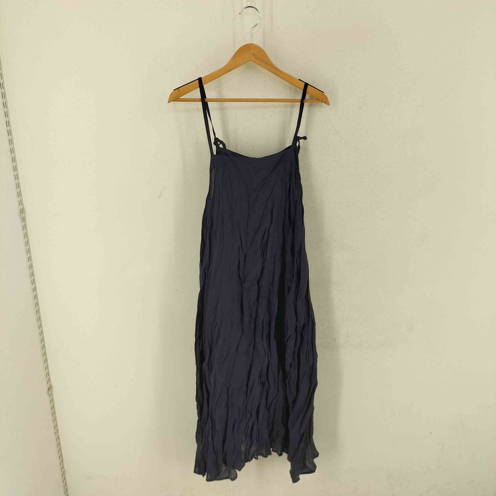 ネストローブ nest Robe ラミークリンクルキャミソールワンピース