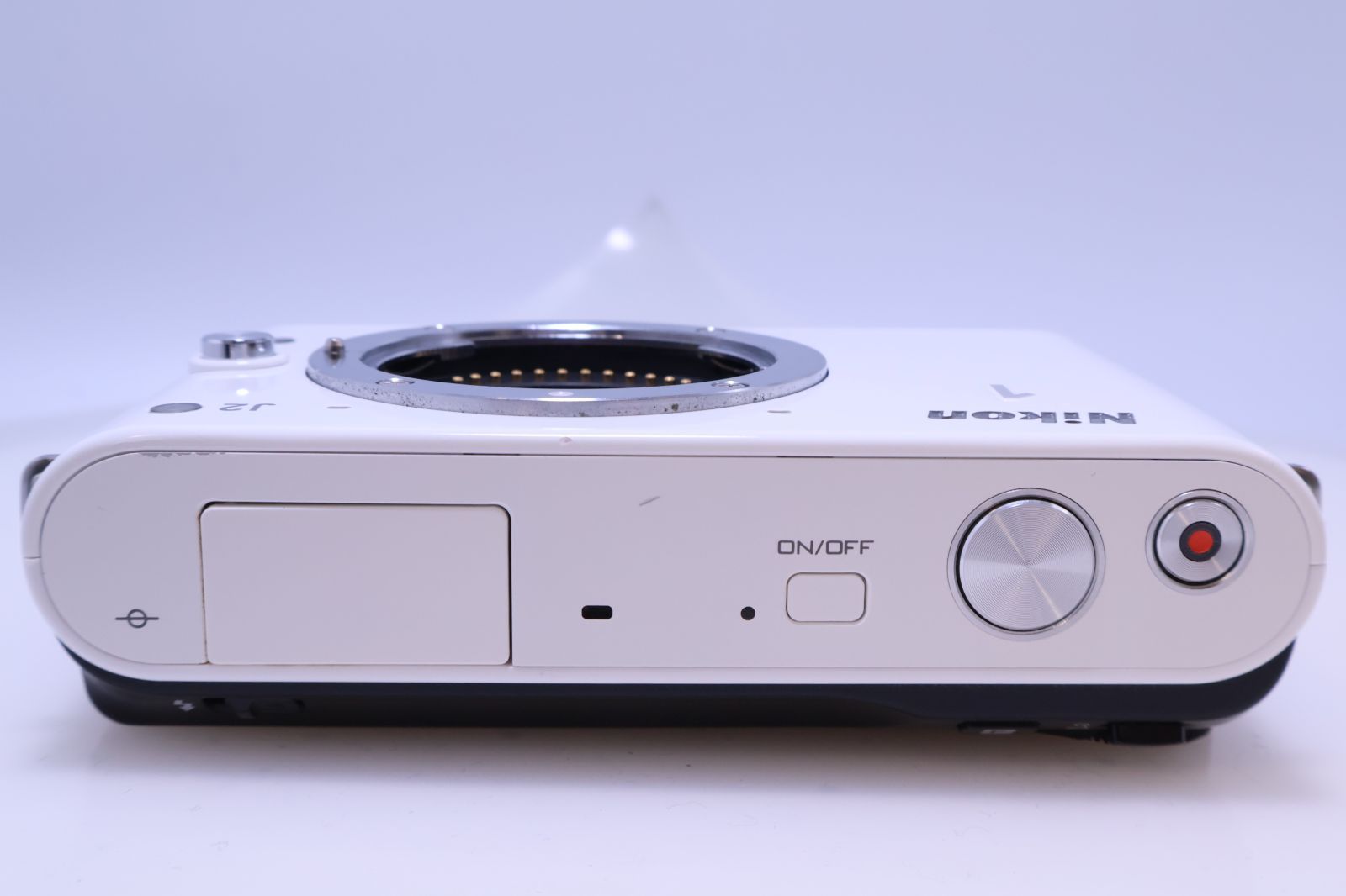 美品】Nikon Nikon 1 J2 ボディー ホワイト N1J2WH ミラーレス一眼