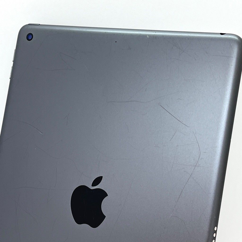 iPad (第7世代) 128GB Wi-Fiモデル スペースグレー MW772J/A