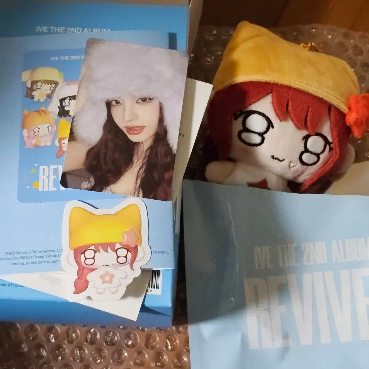 IVE リバイブ プチブ プチ リズ チーズ ぬいぐるみ アルバム 出品