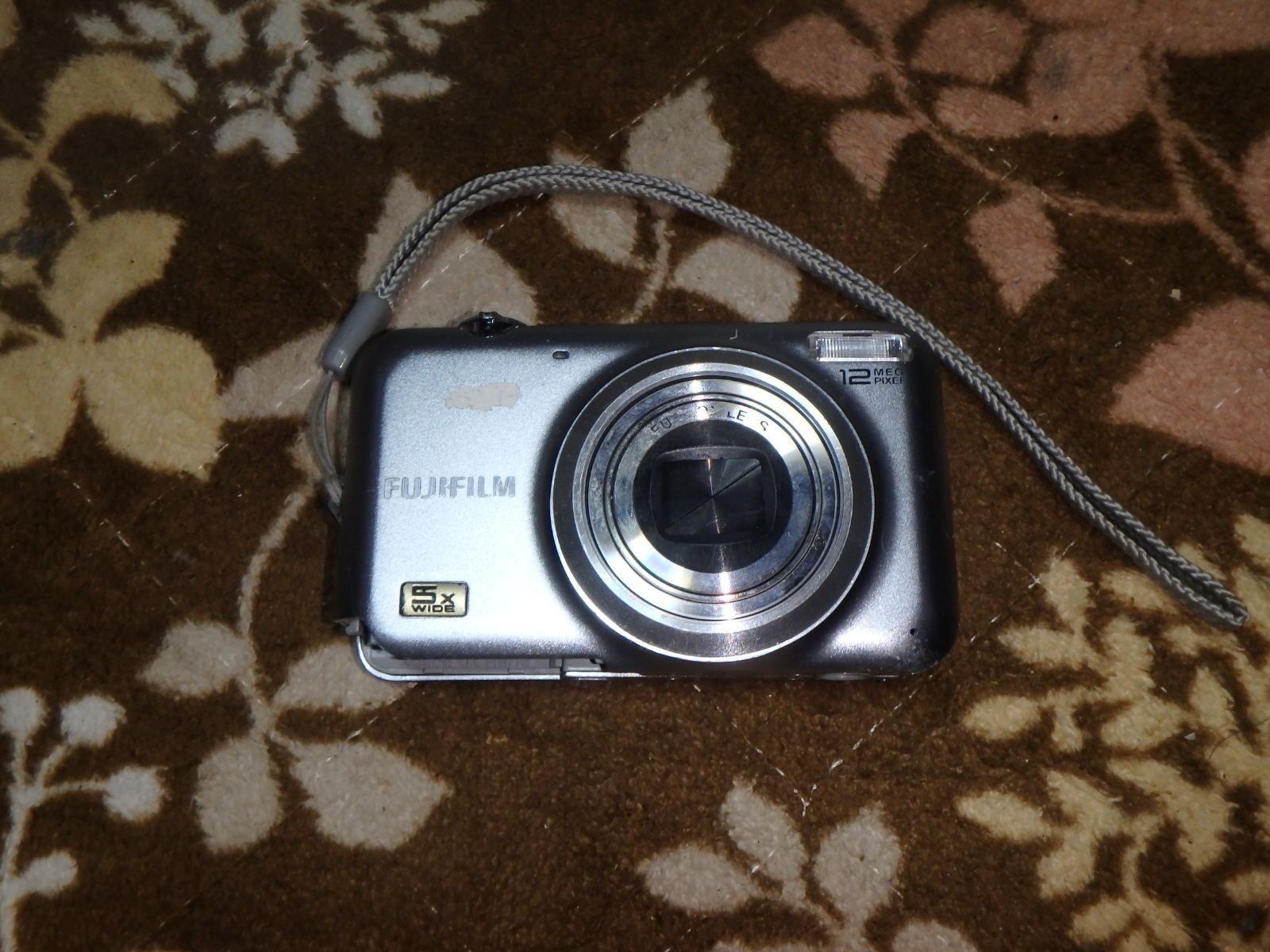 動作品 FUJIFILM JX200 ? FinePix デジタルカメラ 難 - メルカリ