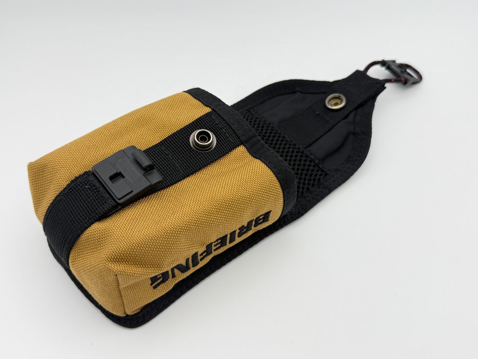 美品】BRIEFING ブリーフィング スコープポーチ ベージュ SCOPE POUCH