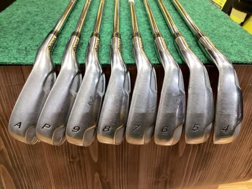 中古】 テーラーメイド BURNER PLUS 8S USA アイアンセット IR RE-AX