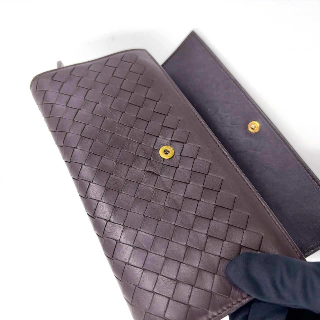 BOTTEGA VENETA イントレチャート レザー ダークネイビー 長財布