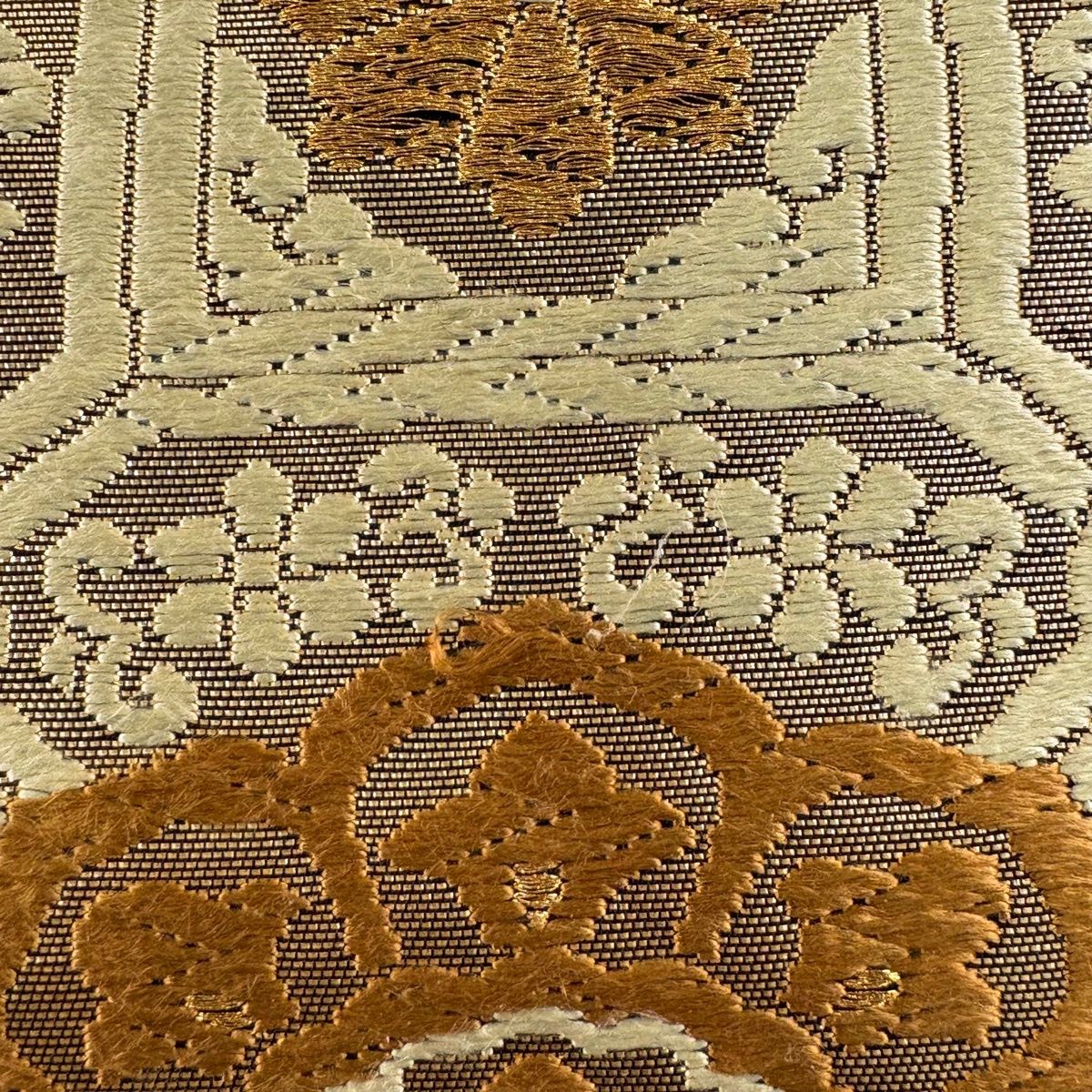 袋帯 逸品 河合美術織物 落款 華文 蜀江文 金糸 唐織 ベージュ 六通