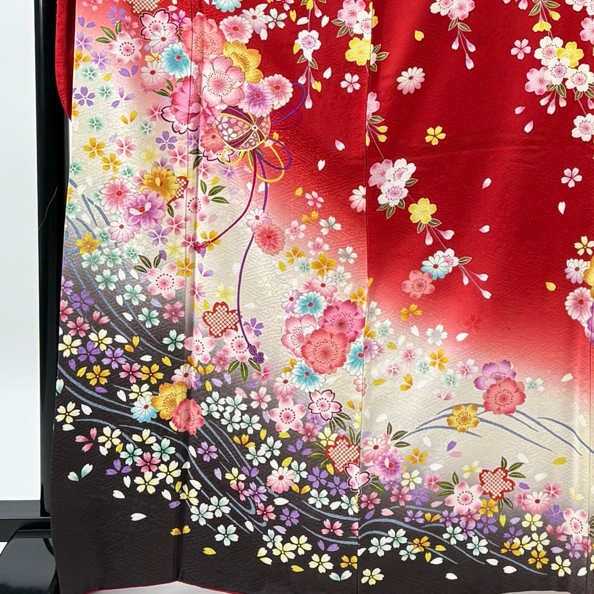 美品】 振袖 身丈167cm 裄丈68cm L 袷 桜 手鞠 金彩 金糸 赤 正絹 名品
