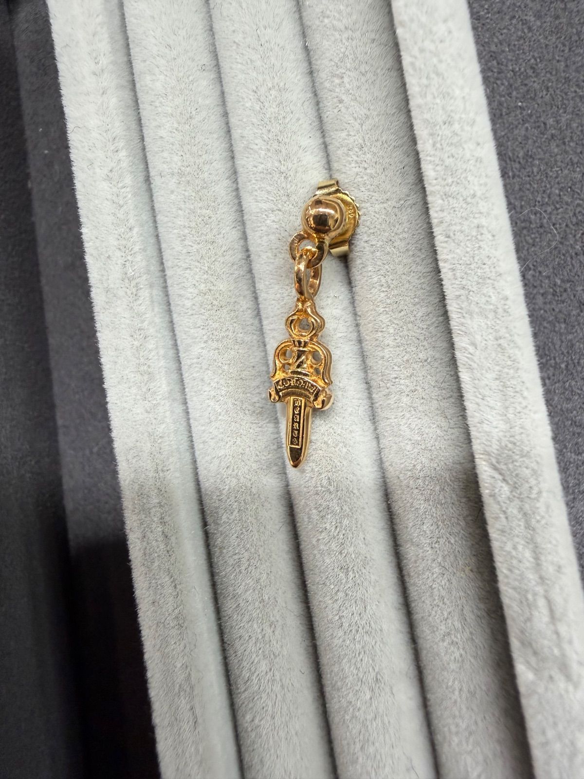 確実正規品 クロムハーツ ピアス ドロップ スタックダガー 22K