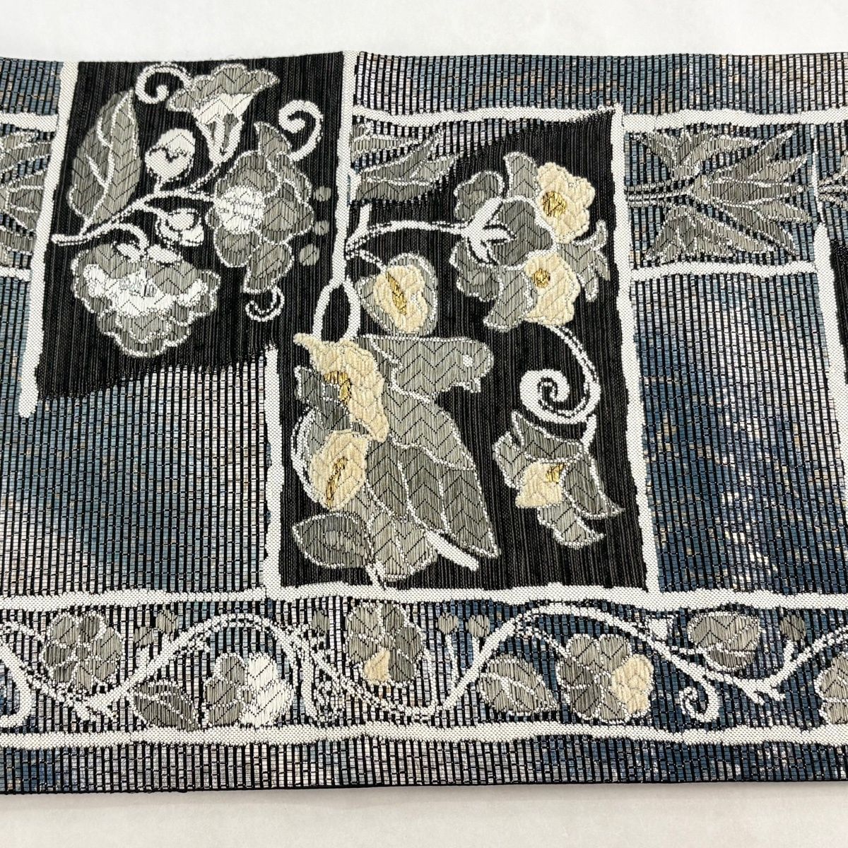 袋帯 名品 花唐草 唐織 箔 青灰色 六通 正絹 【中古】 - メルカリ