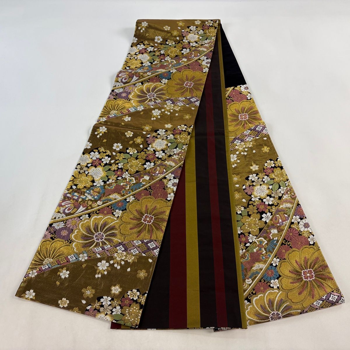 袋帯 秀品 宝尽くし 桜 金糸 箔 金色 六通 正絹 【中古】 - メルカリ