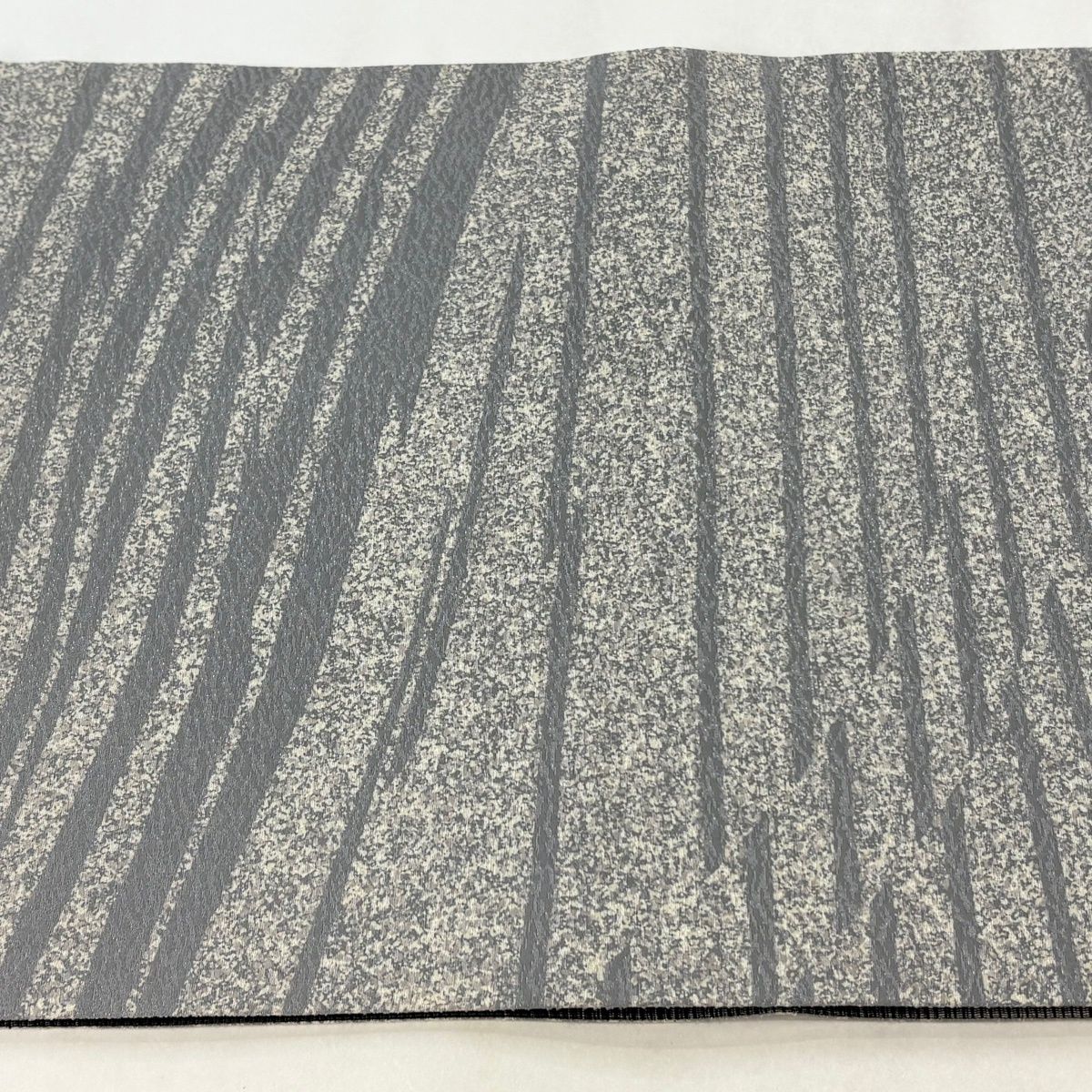 美品】 袋帯 秀品 霞 幾何学模様 銀糸 灰色 全通 正絹 【中古】 - メルカリ