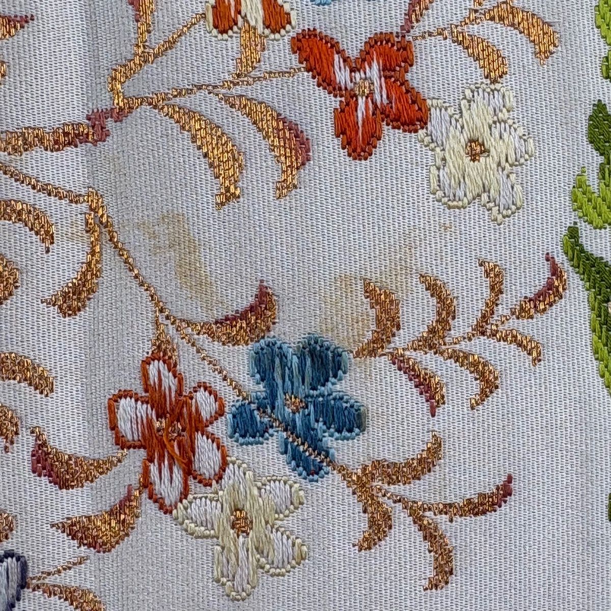 袋帯 秀品 関西仕立て 草花 鳥 刺繍 箔 クリーム 六通 正絹 【中古