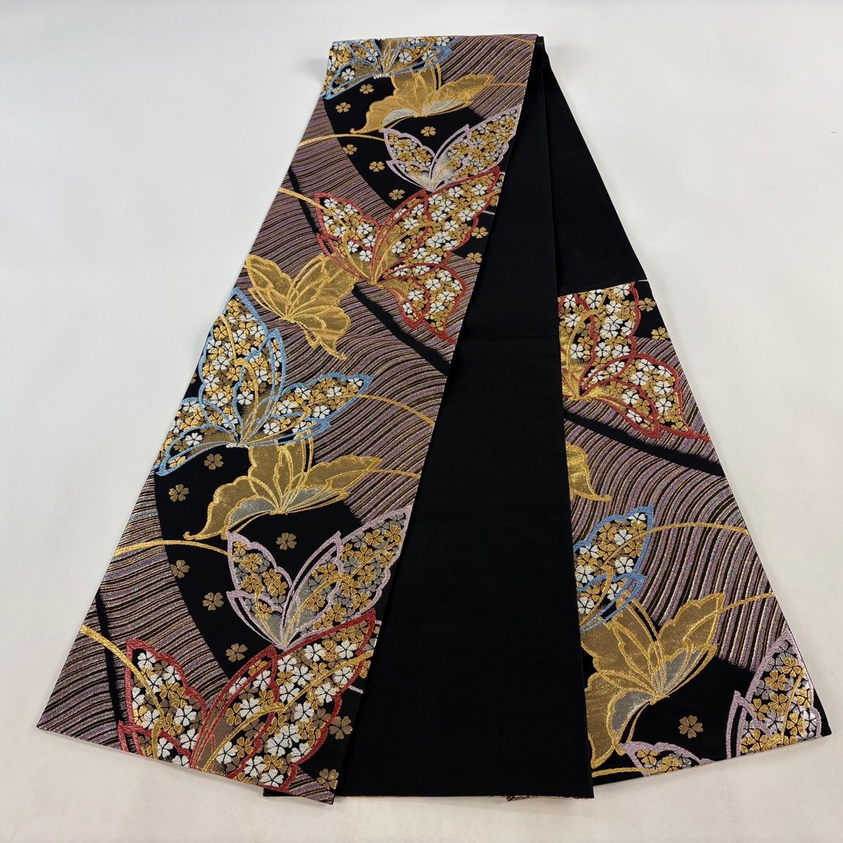 美品】 袋帯 秀品 蝶 桜 唐織 箔 黒 六通 正絹 【中古】 - メルカリ