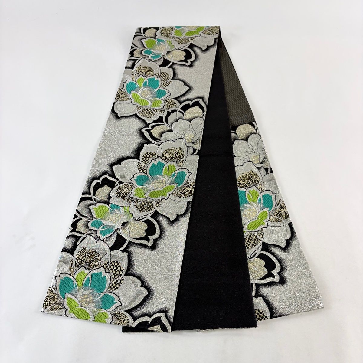美品】 袋帯 秀品 桜 銀糸 箔 銀色 六通 正絹 【中古】 - メルカリ