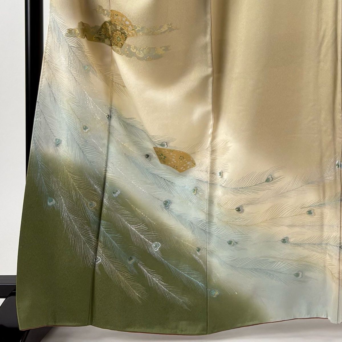 美品】 付下げ 身丈165cm 裄丈66cm M 袷 扇面 孔雀の羽 金銀彩 ぼかし
