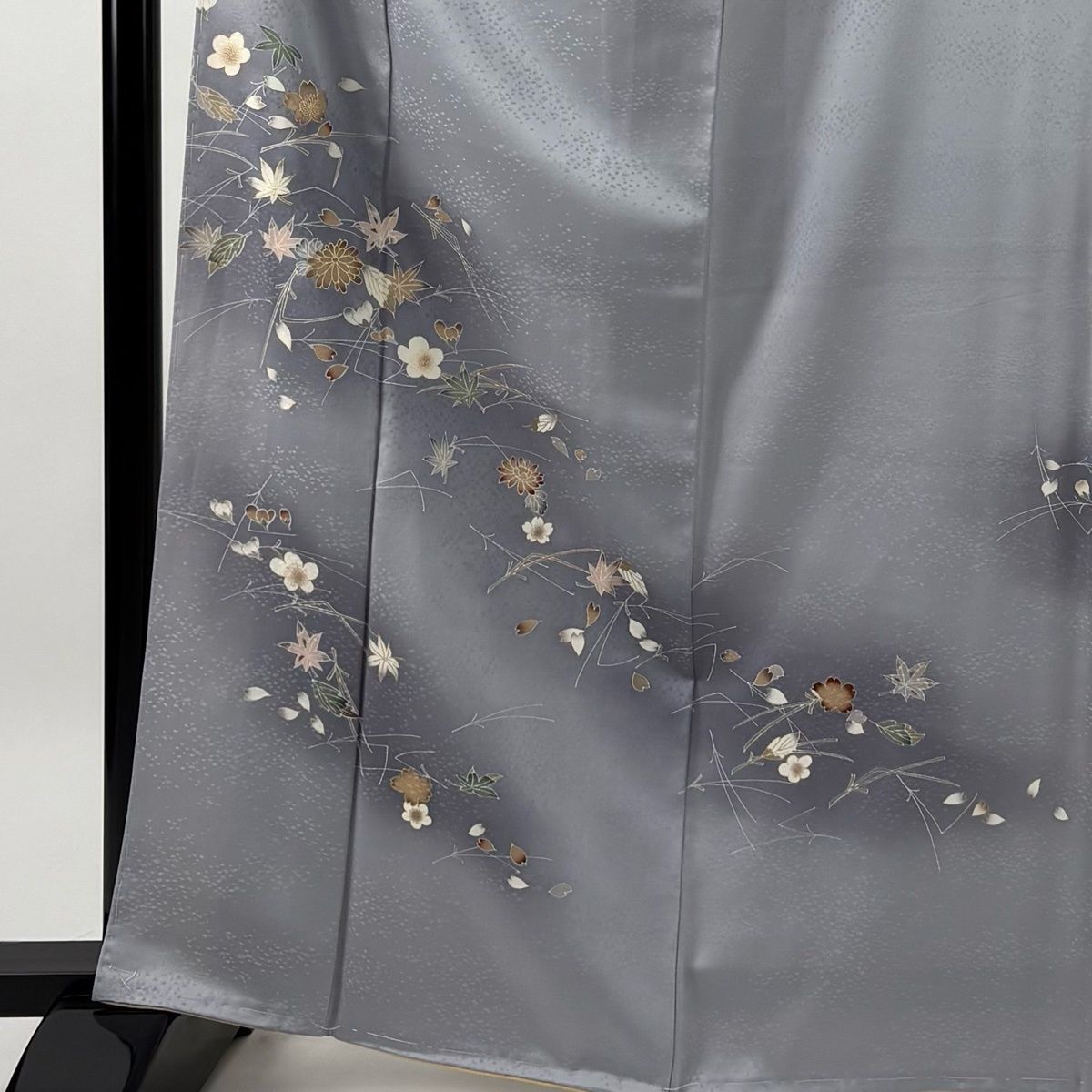 美品】 付下げ 身丈166cm 裄丈65cm M 袷 吹き寄せ 霞 金彩 ぼかし 青