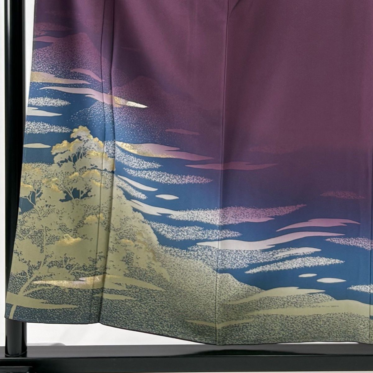 付下げ 身丈156.5cm 裄丈65cm M 袷 落款 松 霞 金銀彩 ぼかし 濃紫
