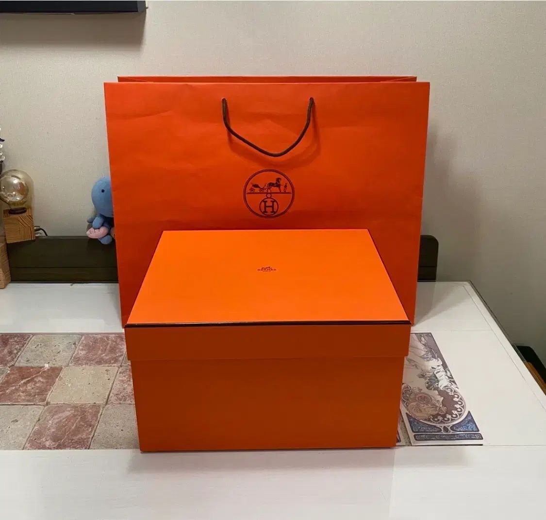 エルメス バッグボックス (38.5x30.5x22) + バインダー リフィル + お