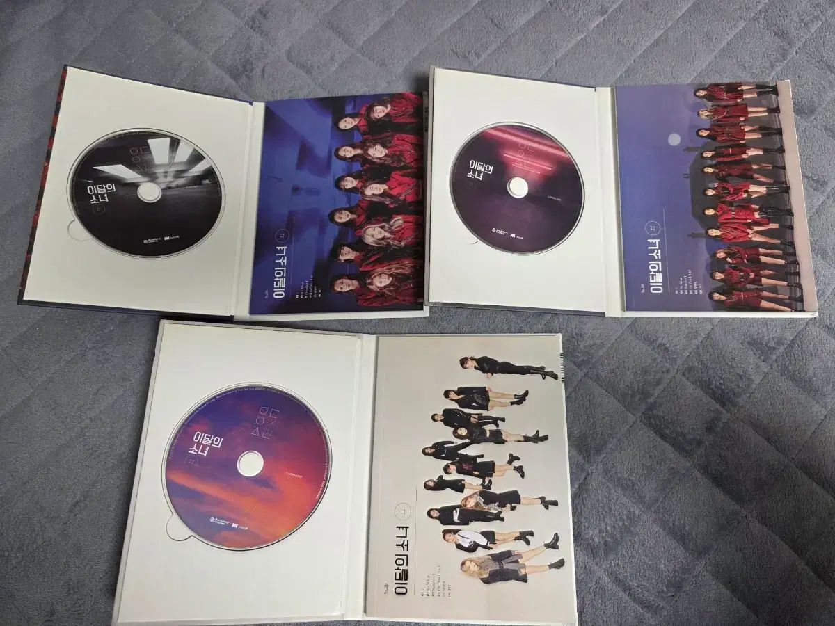 今月の少女(LOONA) # アルバム 3バージョン セット - メルカリ