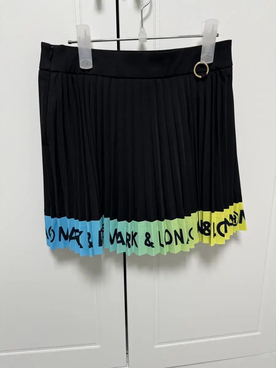 MARK & LONA マークアンドロナ プリーツ スカート - メルカリ