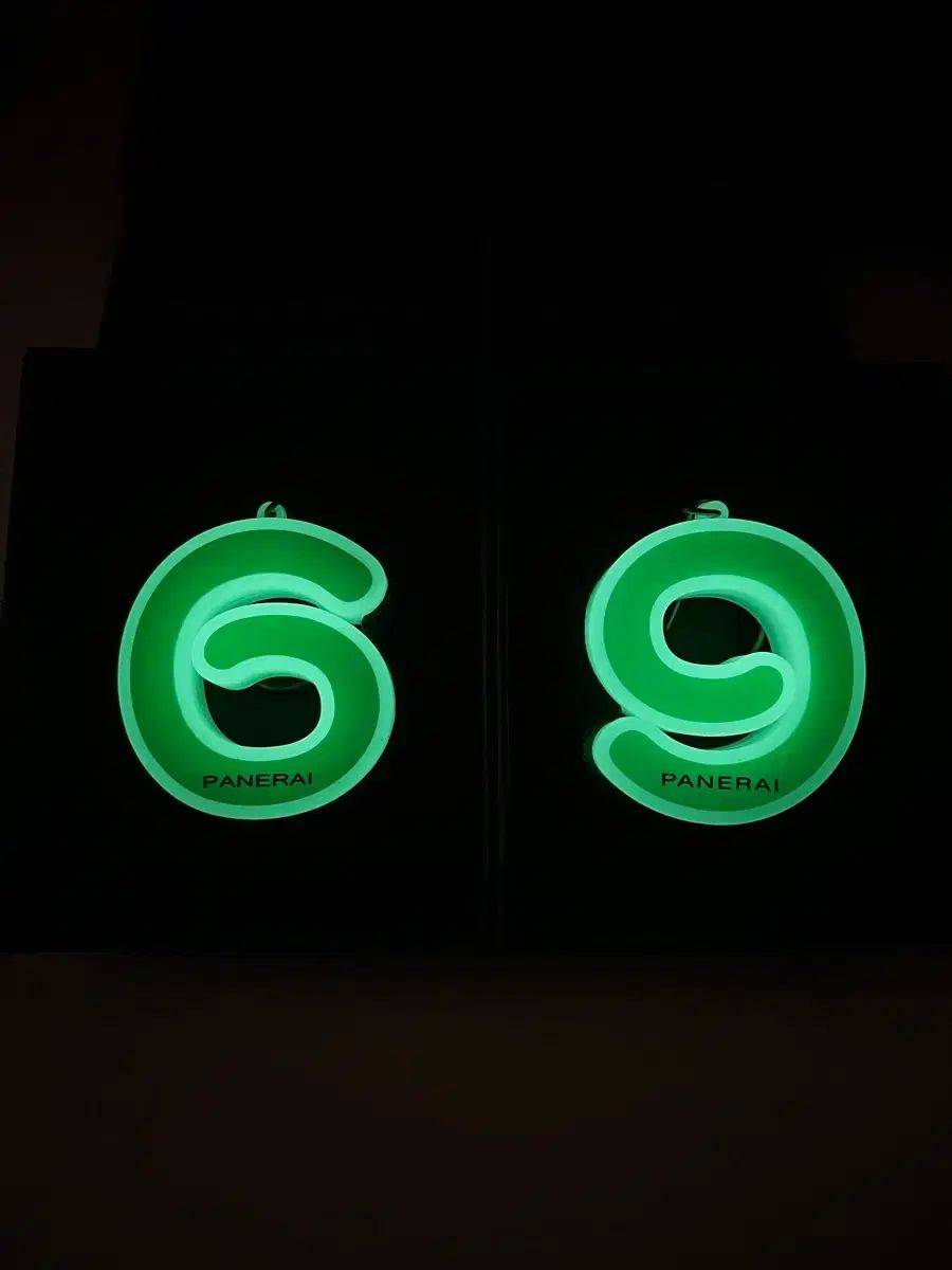  パネライ ヤコウ キーホルダー NO 9 トレンチコート 自動巻き時計 腕時計(アナログ)