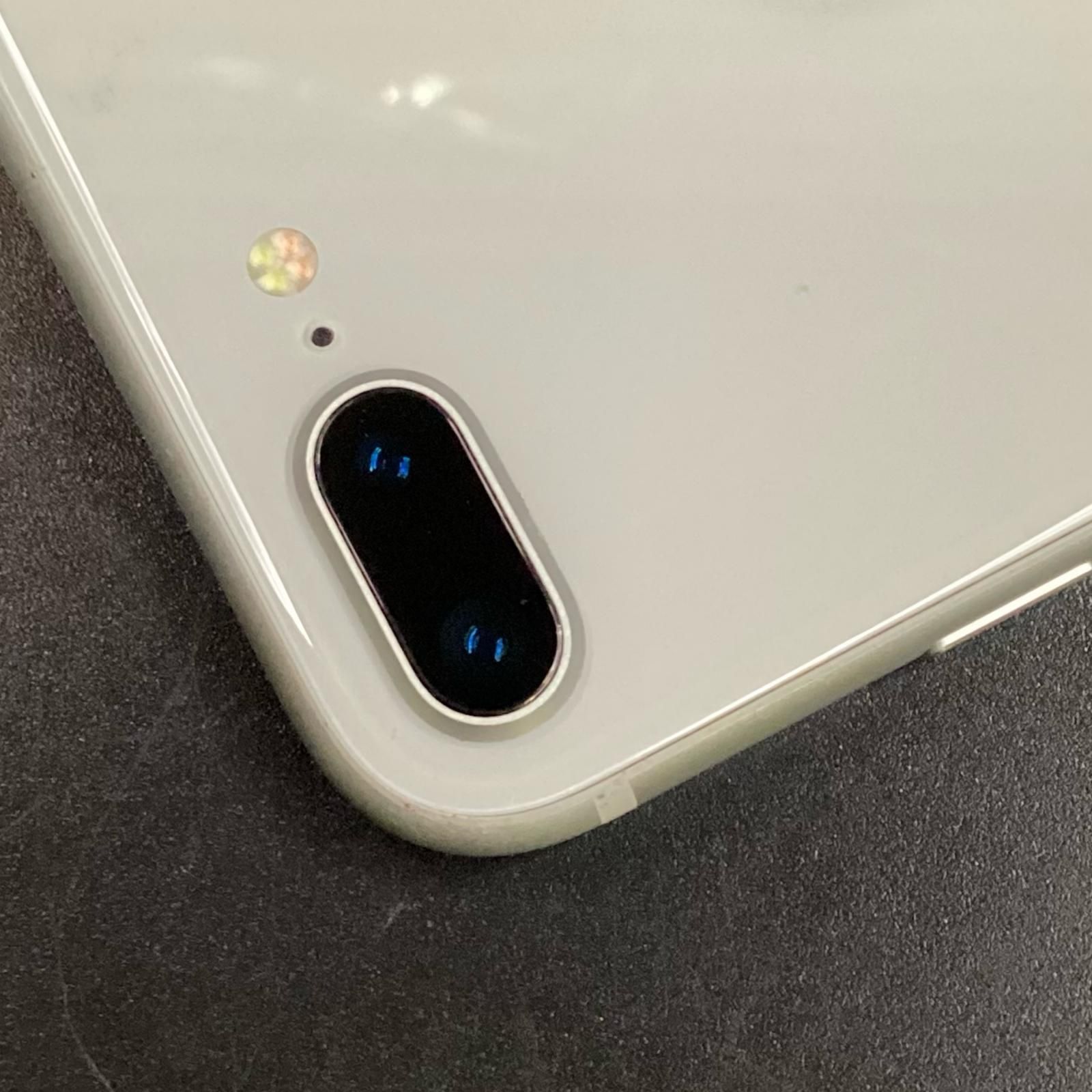 iPhone 8 Plus 64GB シルバー docomo SIMフリー 白ロム 動作確認済 94