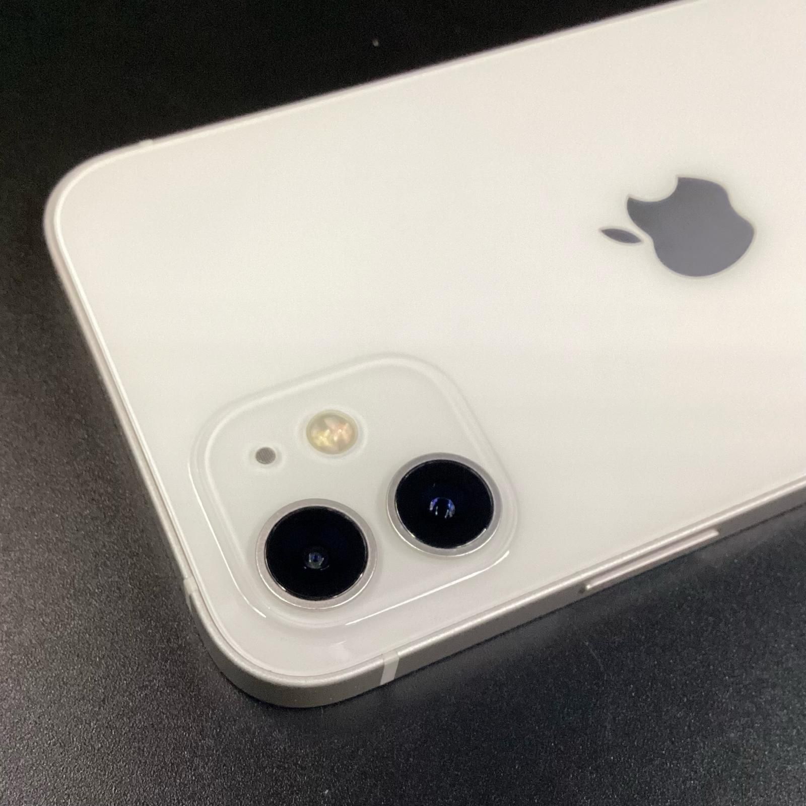 iPhone 12 64GB ホワイト docomo SIMフリー 白ロム 91%【難有】【最速