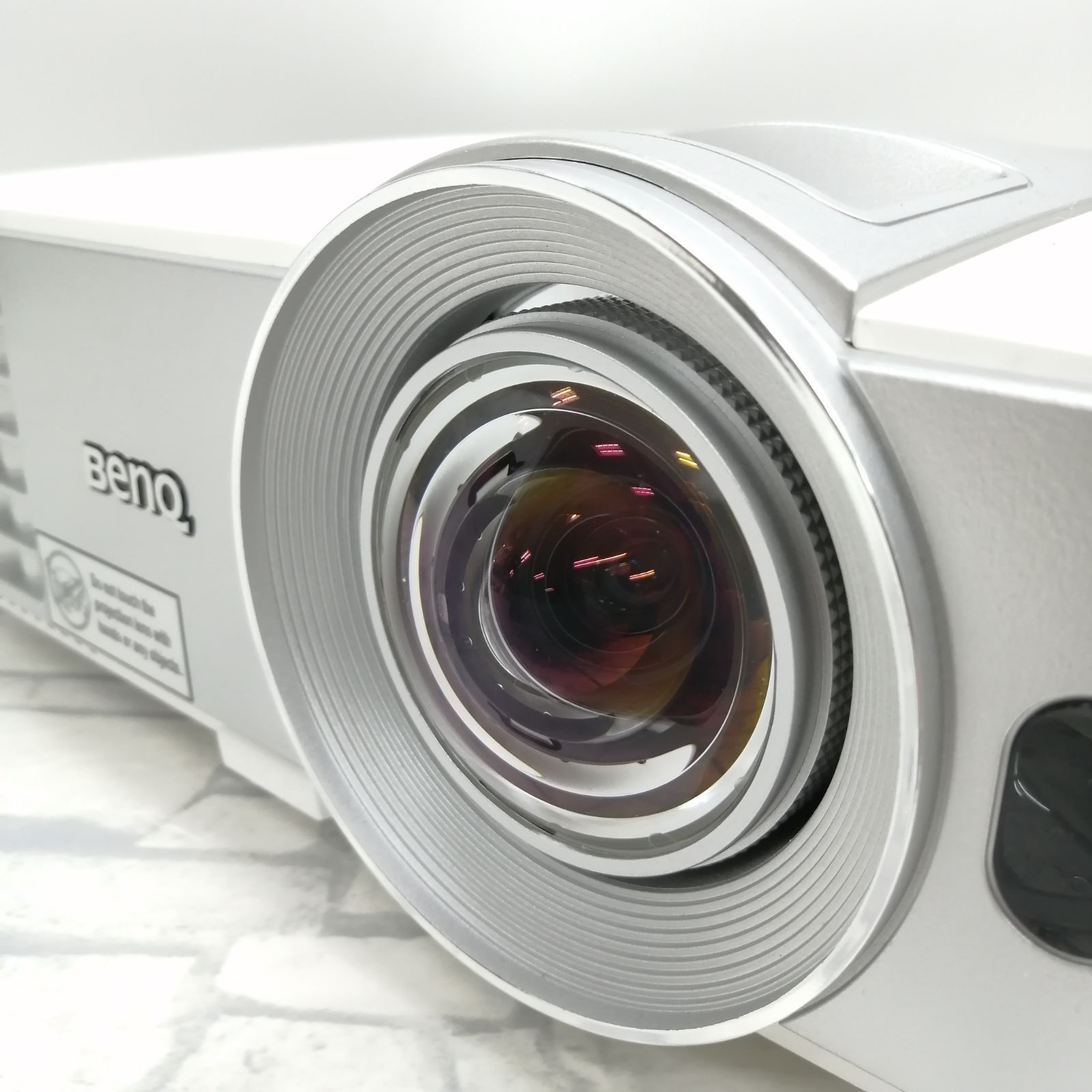 動作品】BenQ プロジェクター MW632ST M1851-hk2mr - メルカリ