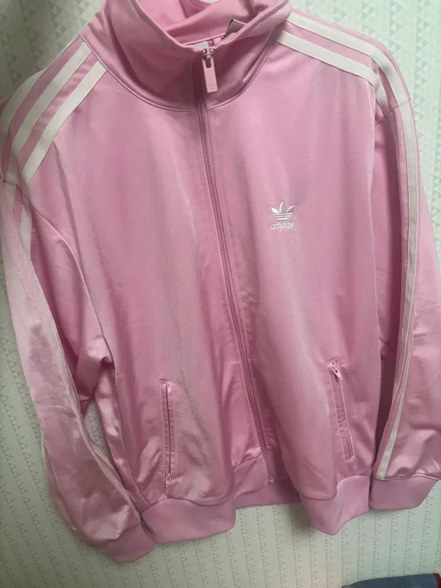 アディダス ピンク ジャージ - メルカリ