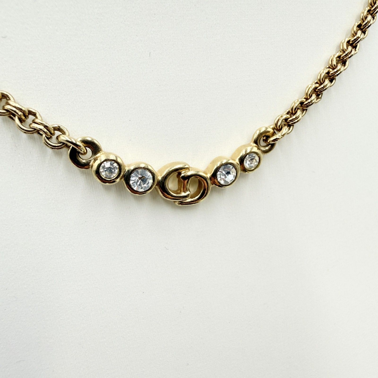 Christian Dior（クリスチャンディオール）CDロゴ ラインストーン