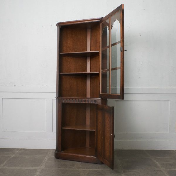 英国 クラシック コーナーキャビネット オーク 木彫刻 飾り棚 食器棚