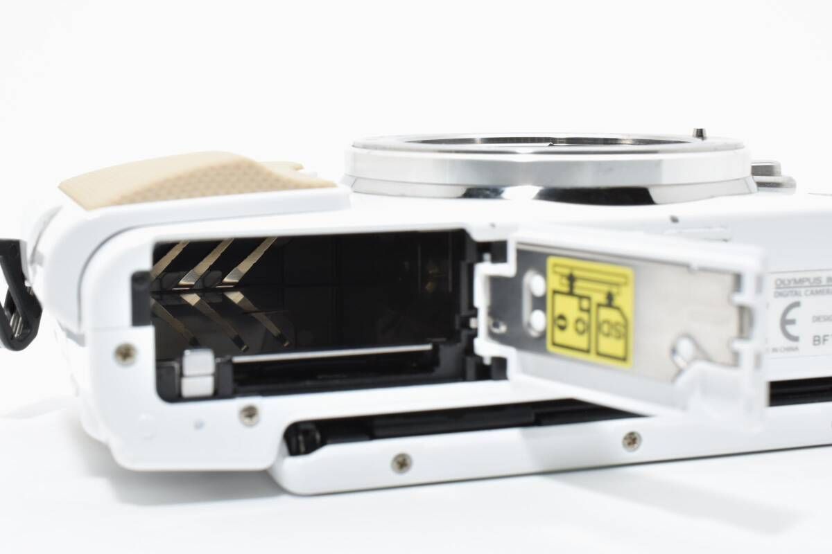 ☆オリンパス OLYMPUS PEN Lite E-PL5 ボディ ホワイト☆ 5500 #4422