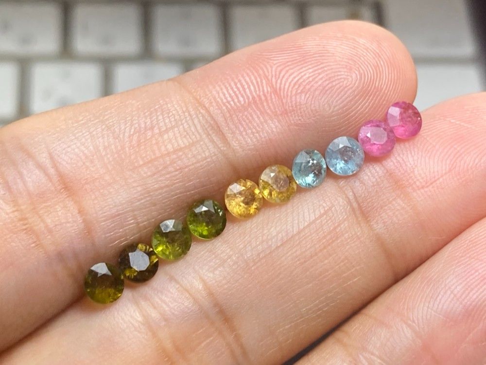 RS12-158 天然 トルマリン 長方形 ルース 裸石 電気石 - メルカリ