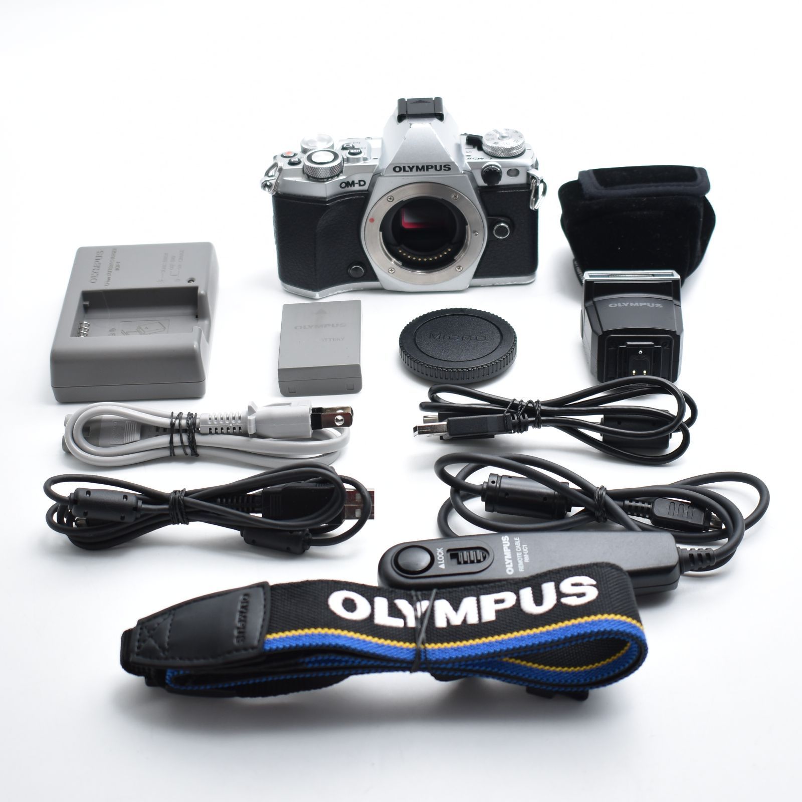 B#11403 OLYMPUS ミラーレス一眼 OM-D E-M5 MarkII ボディー シルバー