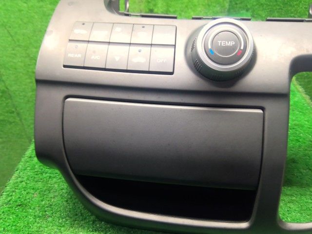 中古】ステップワゴン DBA-RG1 AC エアコン スイッチパネル 79620
