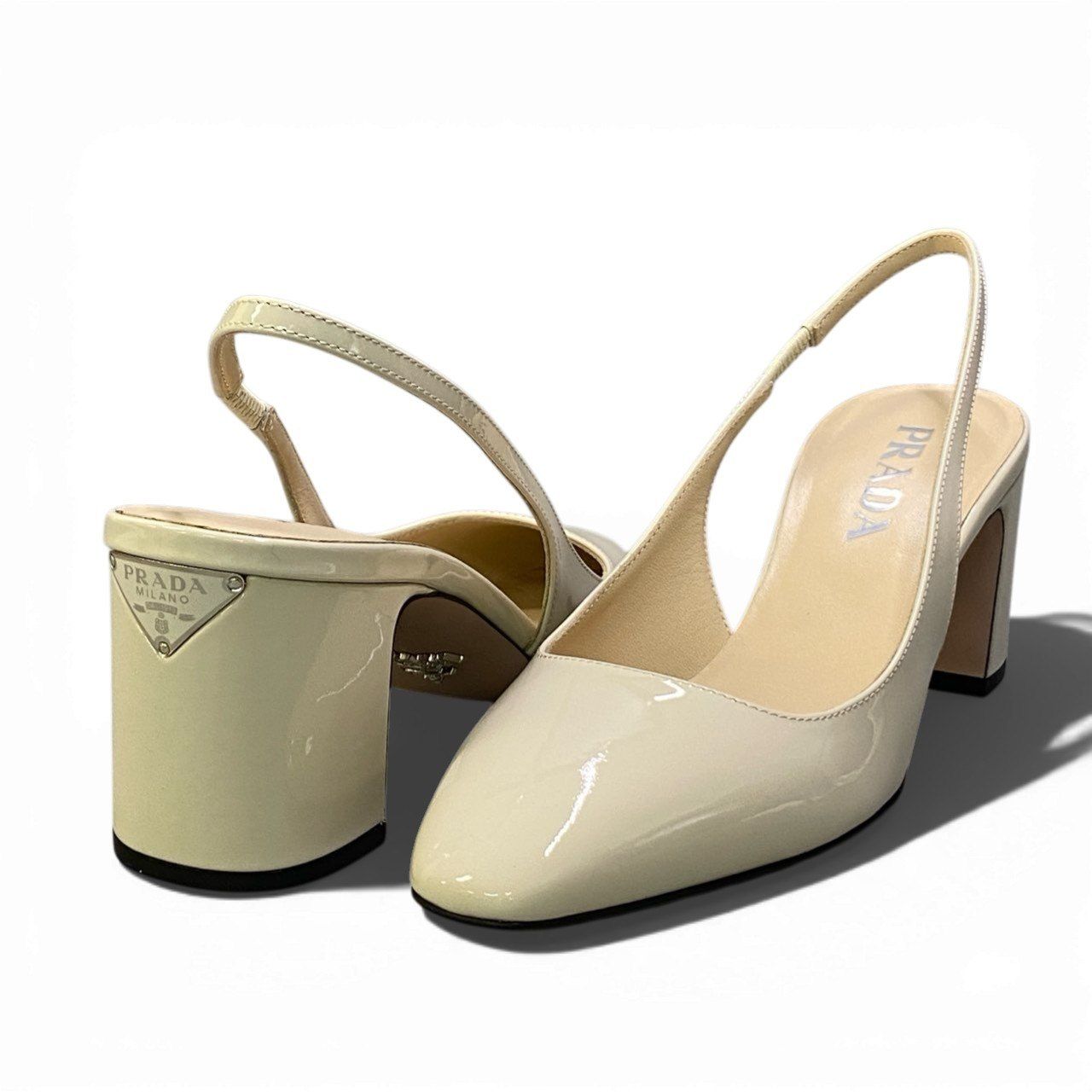 b26【極美品】PRADA プラダ スリングバック パンプス 三角プレート 