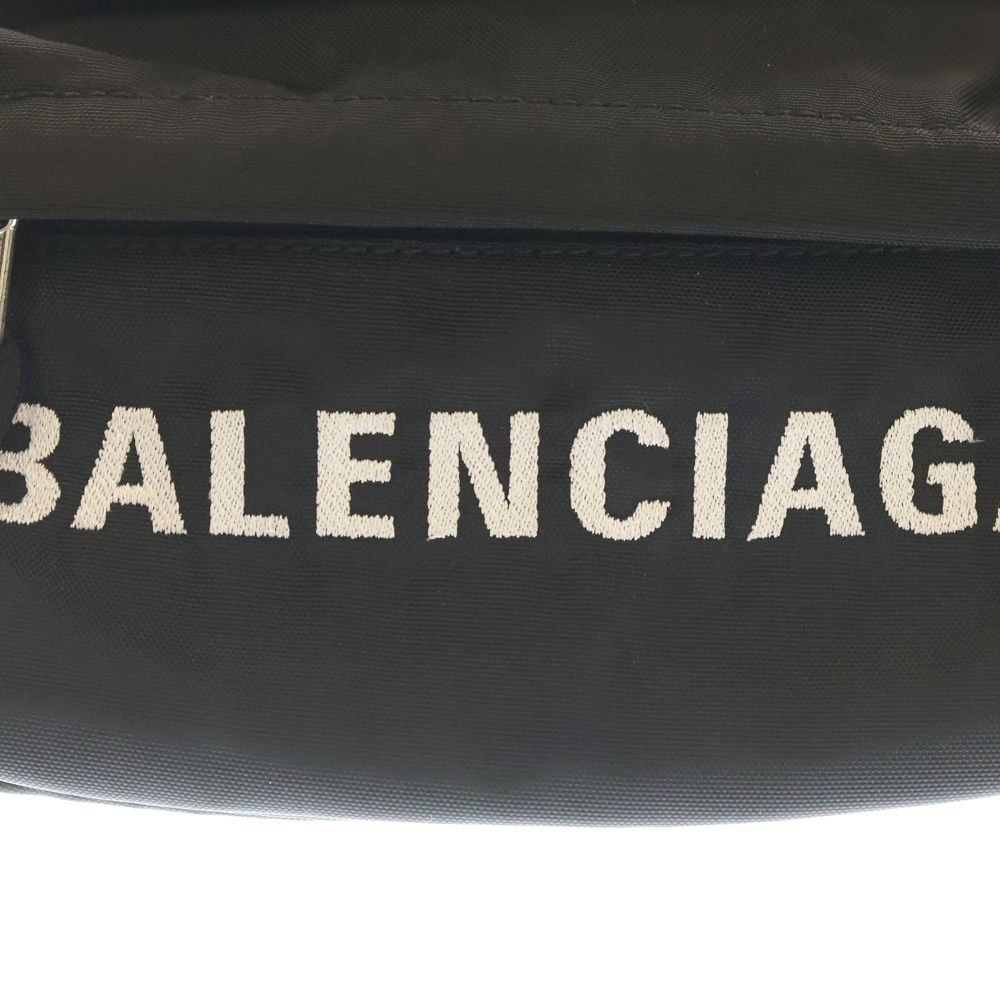 BALENCIAGA (バレンシアガ) ロゴ刺繍 ナイロン ウィールベルトバッグ