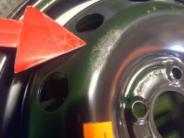 【中古】フィアット 500 ABA-31214 車載工具　テンパータイヤ　スペアタイヤ 自社品番250734