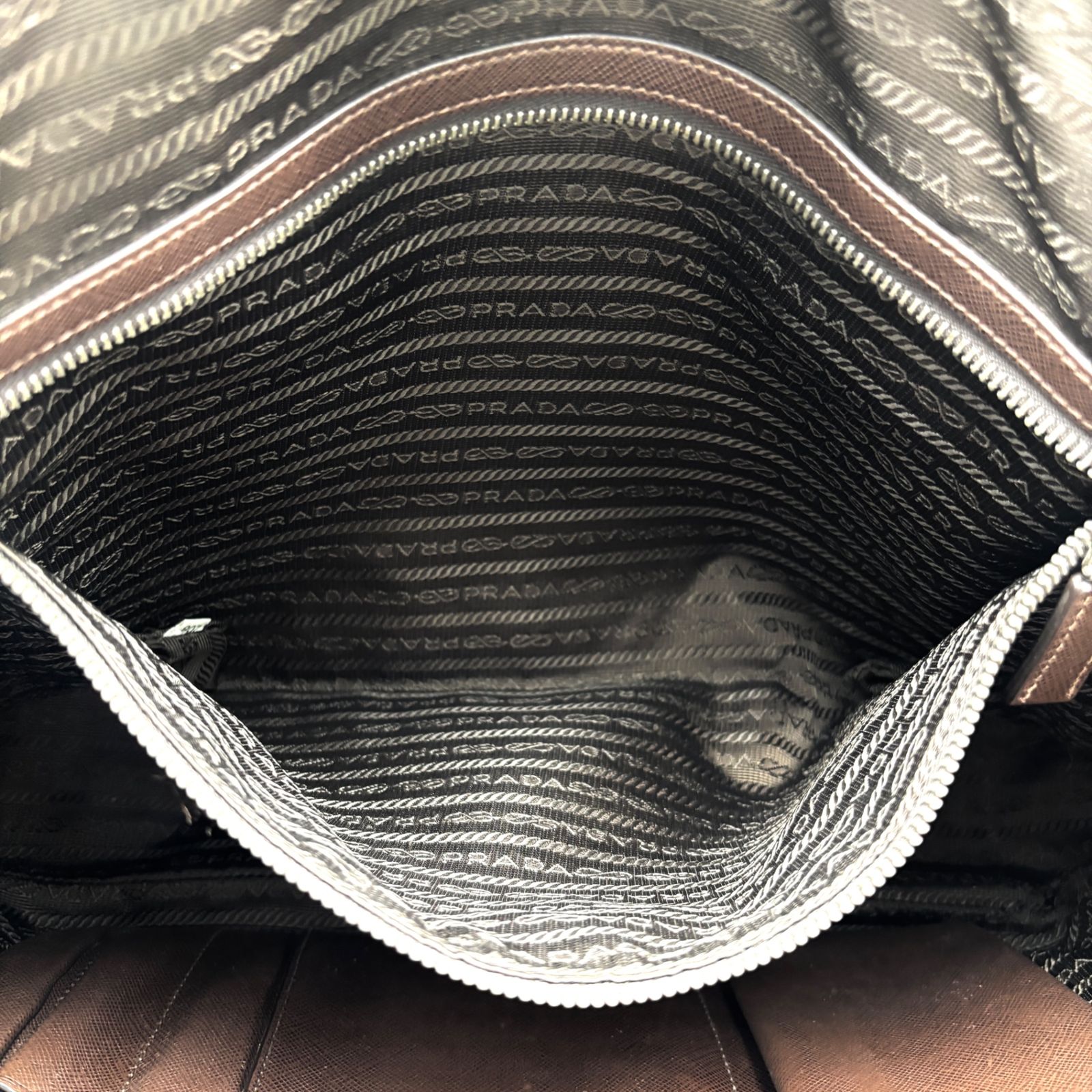 極美品 PRADA プラダ ブリーフケース ビジネスバッグ 三角ロゴ 白タグ