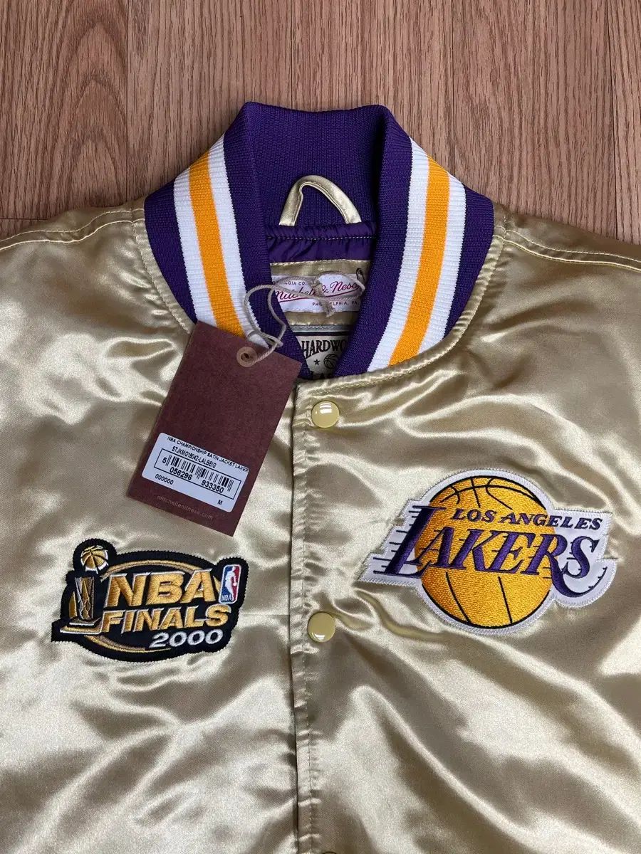 ミッチェルアンドネス NBA LA Lakers 2000 チャンピオンシップ GOLD 