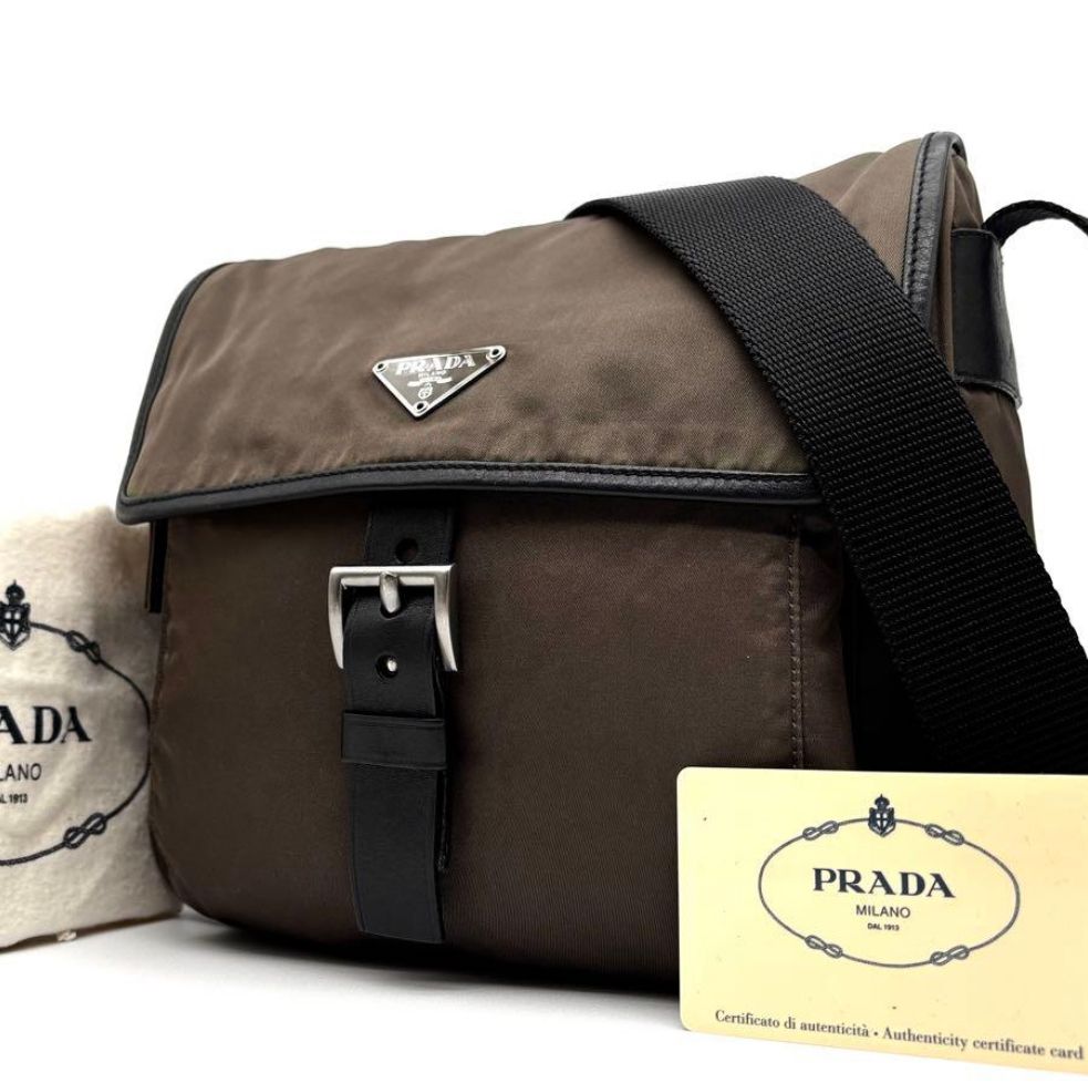 正規品 PRADA プラダ ショルダーバッグ 三角ロゴプレート 正規品 PRADA プラダ ショルダーバッグ 三角ロゴプレート