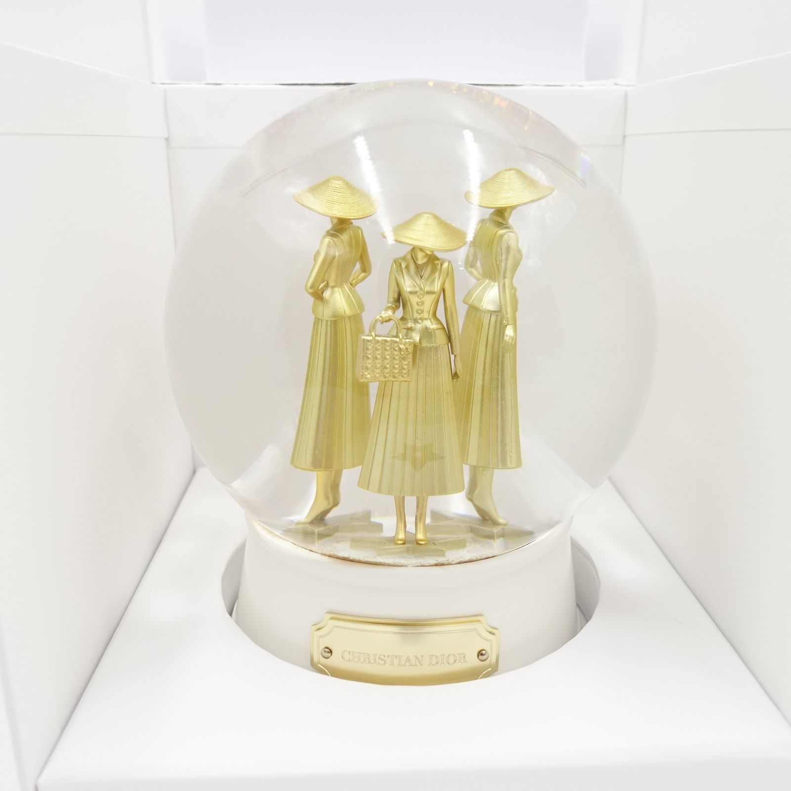 【新品】Christian Dior スノードーム2025【非売品】 クリスチャンディオール 2025 ホリデーギフト スノードーム 顧客限定