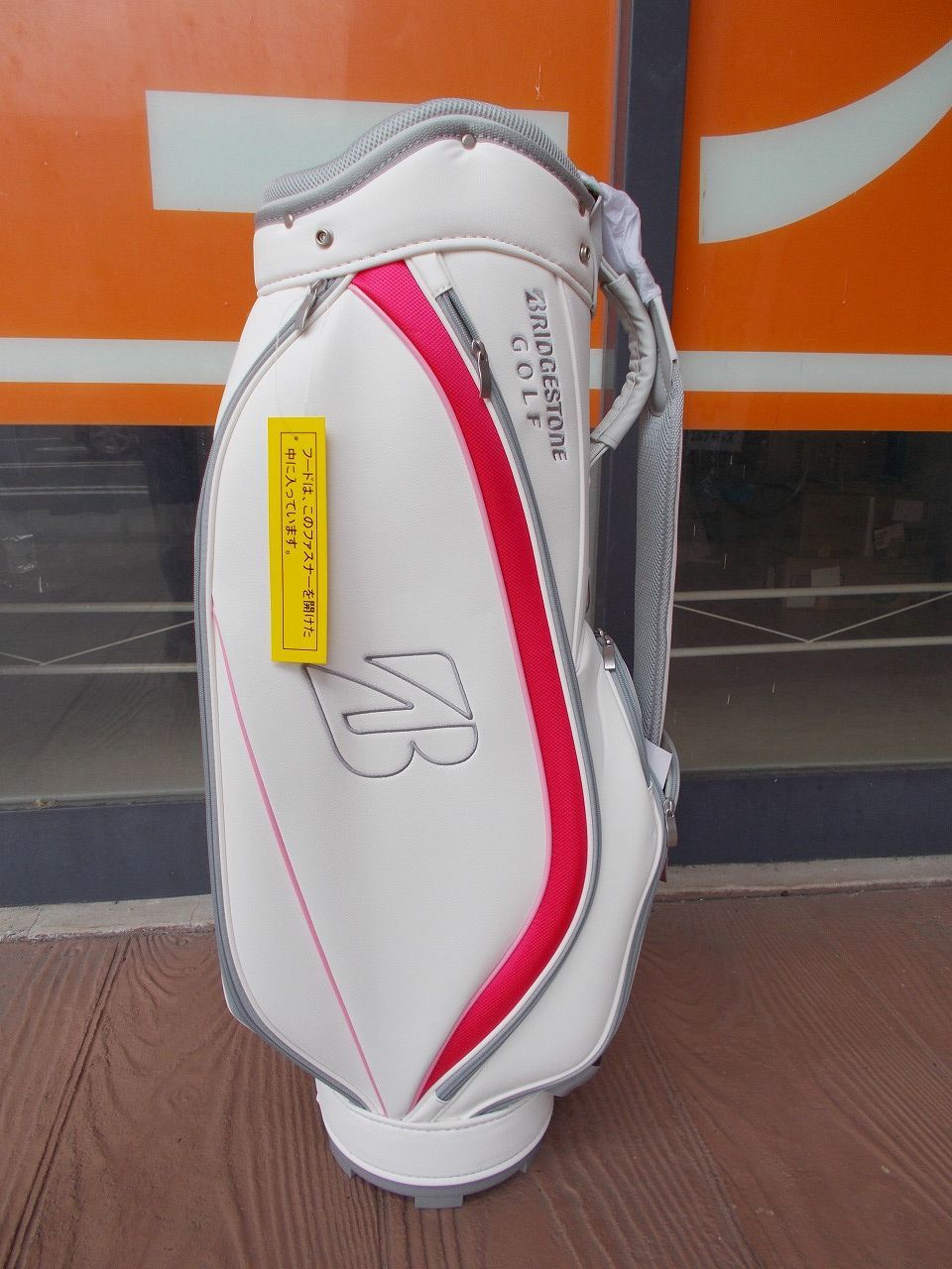 新品☆BRIDGESTONE キャディバッグ 軽量 8型 2.9kg ホワイト/ピンク