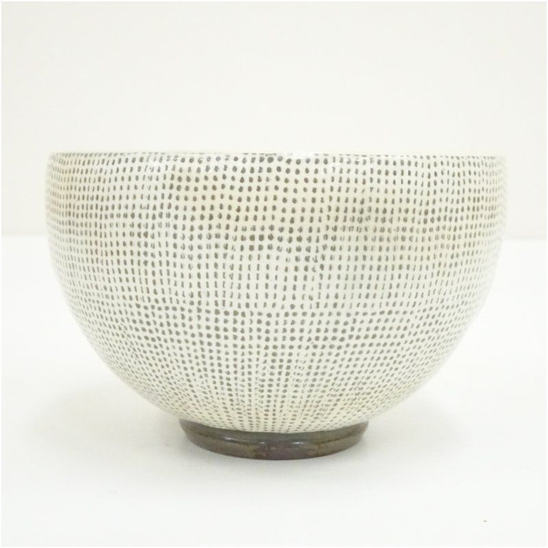 東湖窯 黄章洙造 兎図三島茶碗（共箱） 茶道 抹茶 おしゃれ 抹茶茶碗