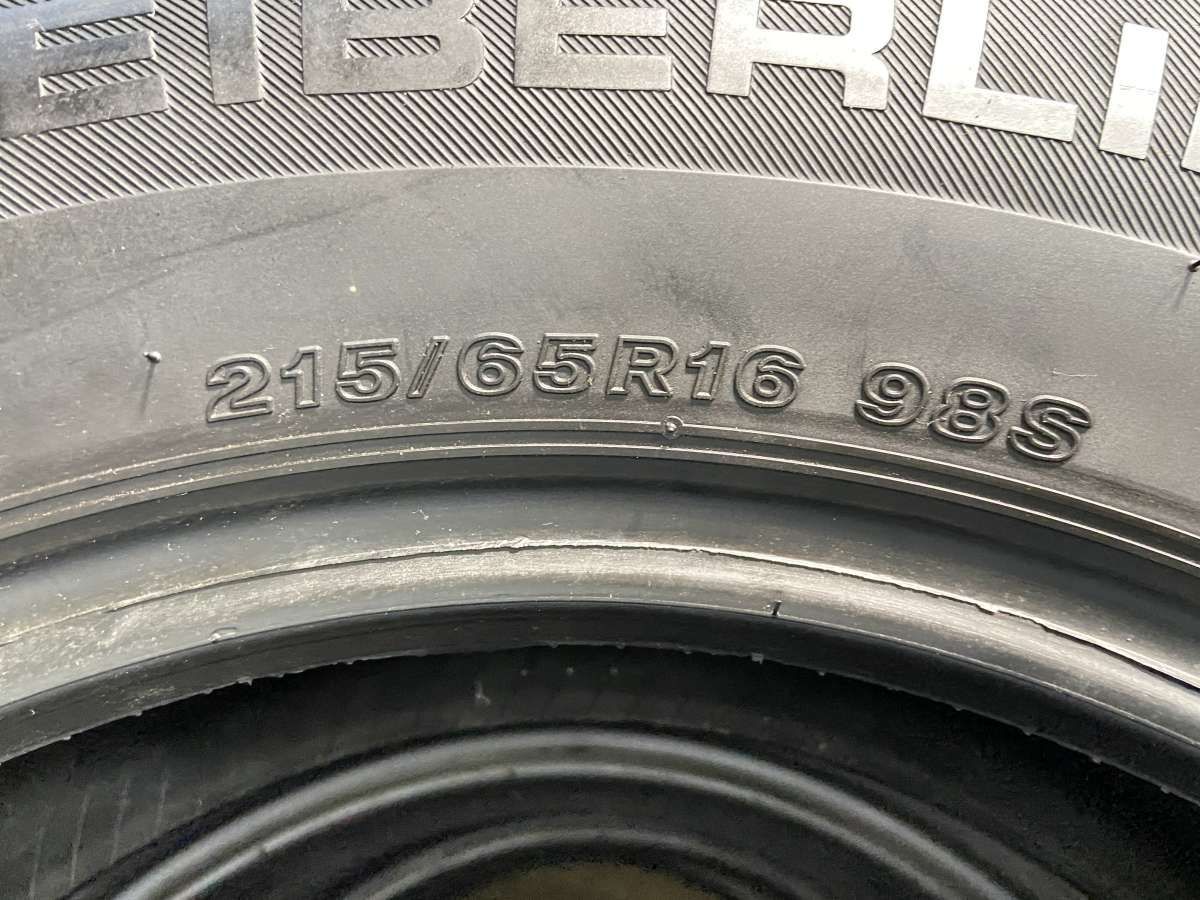 車 215/65R16夏タイヤ2019製SEIBERLING cnk1066イボつき