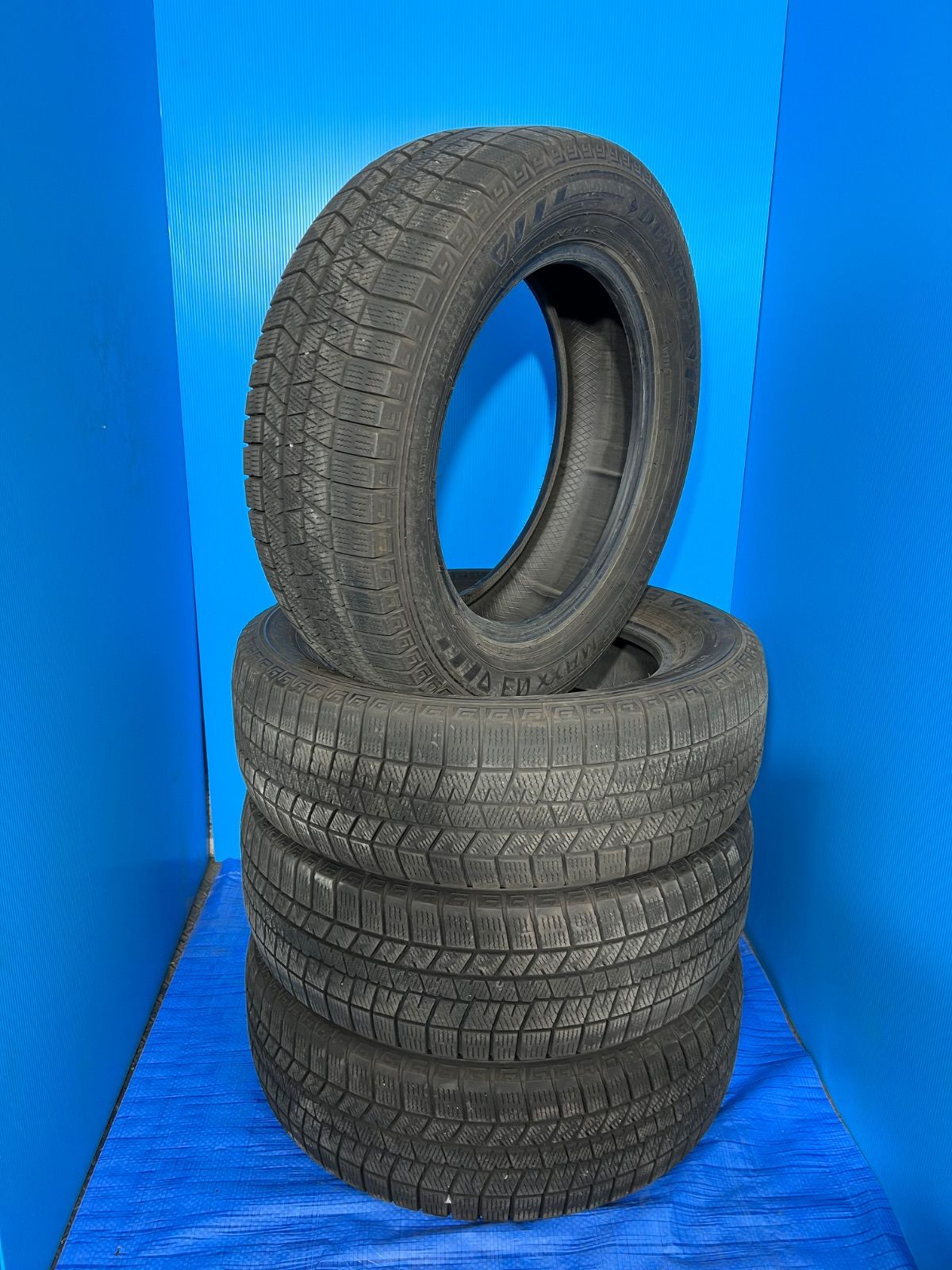 2023年製 バリ溝7mm】ダンロップ ウインターマックス 03 205/60R16 4本